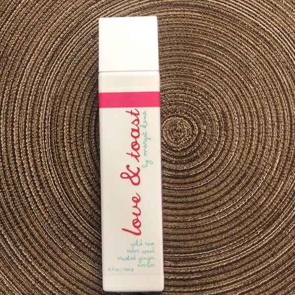 Love & Toast Body Lotion Persimmon Plum - Picture 3 of 5